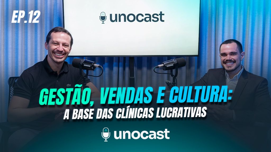Gestores de clínica de estética planejando crescimento com visão estratégica da operação
